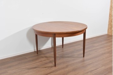 イギリスヴィンテージ　G-PLAN(ジープラン)　洗練された佇まいが魅力のエクステンションテーブル　(R-085247)