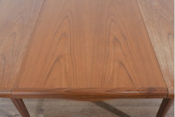 イギリスヴィンテージ　G-PLAN(ジープラン)　洗練された佇まいが魅力のエクステンションテーブル　(R-085247)