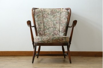 イギリスヴィンテージ　ERCOL(アーコール)　フープバックデザインで後ろ姿も抜かりなしのイージーチェア　(R-085248)