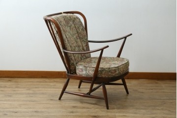 イギリスヴィンテージ　ERCOL(アーコール)　フープバックデザインで後ろ姿も抜かりなしのイージーチェア　(R-085248)