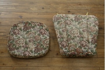 イギリスヴィンテージ　ERCOL(アーコール)　フープバックデザインで後ろ姿も抜かりなしのイージーチェア　(R-085248)