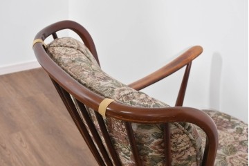 イギリスヴィンテージ　ERCOL(アーコール)　ゆったりと楽しむおうち時間におすすめの1人掛けソファ　(R-085248)