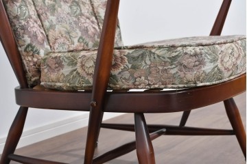 イギリスヴィンテージ　ERCOL(アーコール)　ゆったりと楽しむおうち時間におすすめの1人掛けソファ　(R-085248)