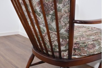 イギリスヴィンテージ　ERCOL(アーコール)　ゆったりと楽しむおうち時間におすすめの1人掛けソファ　(R-085248)