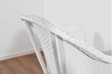 中古　美品　アンティーク家具ショップHandleオリジナル　Lusty's Japan LTD.　LLOYD LOOM(ロイドルーム)　Dessert(デザート)　背もたれの編み模様がアクセントのアームチェア　定価約13万3千円相当　(R-085249)