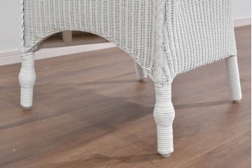 中古　美品　アンティーク家具ショップHandleオリジナル　Lusty's Japan LTD.　LLOYD LOOM(ロイドルーム)　Dessert(デザート)　背もたれの編み模様がアクセントのアームチェア　定価約13万3千円相当　(R-085249)