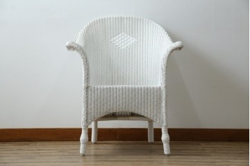 中古　美品　アンティーク家具ショップHandleオリジナル　Lusty's Japan LTD.　LLOYD LOOM(ロイドルーム)　Dessert(デザート)　背もたれの編み模様がアクセントのアームチェア　定価約13万3千円　(R-085249)