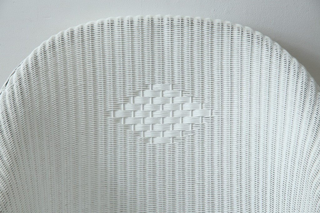 中古　美品　アンティーク家具ショップHandleオリジナル　Lusty's Japan LTD.　LLOYD LOOM(ロイドルーム)　Dessert(デザート)　背もたれの編み模様がアクセントのアームチェア　定価約13万3千円　(R-085249)