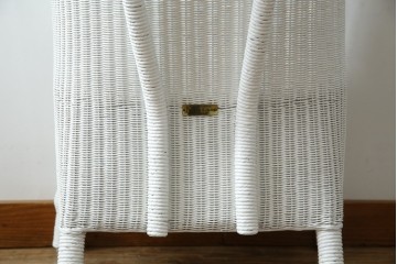 中古　美品　アンティーク家具ショップHandleオリジナル　Lusty's Japan LTD.　LLOYD LOOM(ロイドルーム)　Dessert(デザート)　背もたれの編み模様がアクセントのアームチェア　定価約13万3千円　(R-085249)