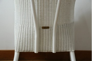 中古　美品　アンティーク家具ショップHandleオリジナル　Lusty's Japan LTD.　LLOYD LOOM(ロイドルーム)　Dinner(ディナー)　優しい白色の編み込みが魅力のアームチェア　定価約13万円　(R-085250)