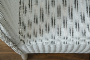 中古　美品　アンティーク家具ショップHandleオリジナル　Lusty's Japan LTD.　LLOYD LOOM(ロイドルーム)　Dinner(ディナー)　優しい白色の編み込みが魅力のアームチェア　定価約13万円　(R-085250)