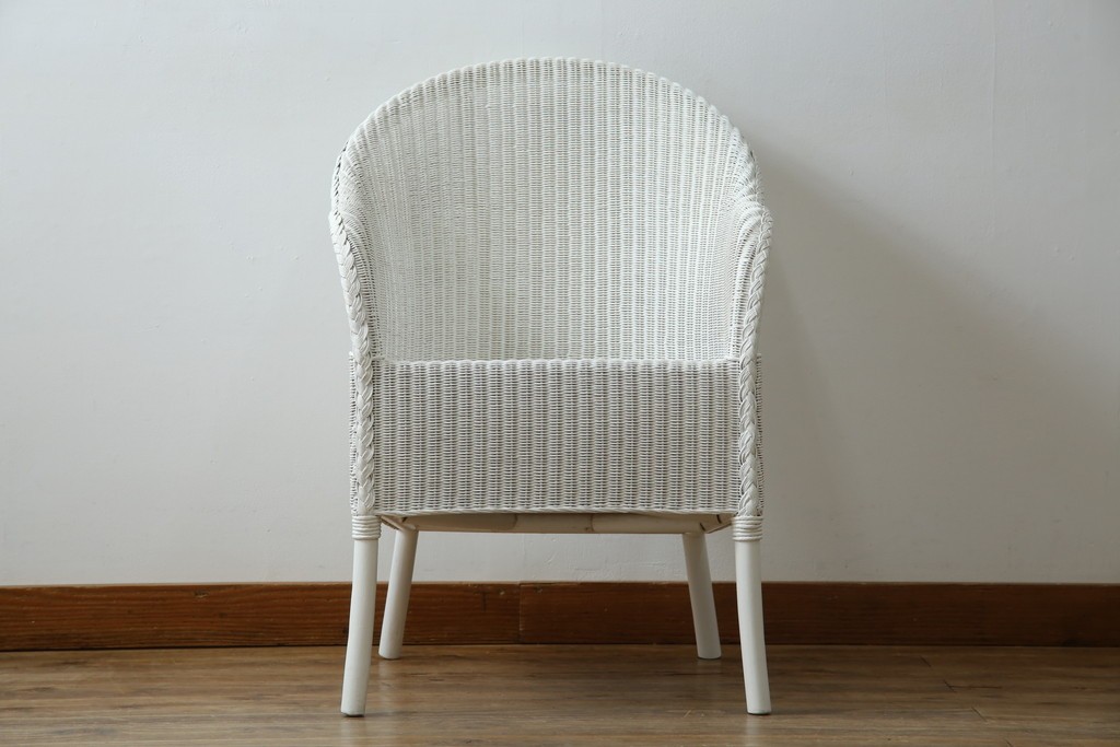 中古　美品　アンティーク家具ショップHandleオリジナル　Lusty's Japan LTD.　LLOYD LOOM(ロイドルーム)　Dinner(ディナー)　優しい白色の編み込みが魅力のアームチェア　定価約13万円　(R-085250)