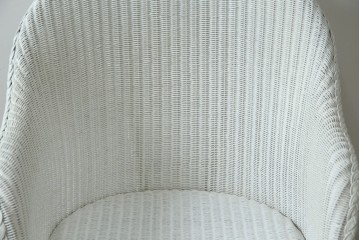 中古　美品　アンティーク家具ショップHandleオリジナル　Lusty's Japan LTD.　LLOYD LOOM(ロイドルーム)　Dinner(ディナー)　優しい白色の編み込みが魅力のアームチェア　定価約13万円　(R-085250)