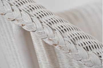 中古　美品　アンティーク家具ショップHandleオリジナル　Lusty's Japan LTD.　LLOYD LOOM(ロイドルーム)　Dinner(ディナー)　優しい白色の編み込みが魅力のアームチェア　定価約13万円相当　(R-085250)