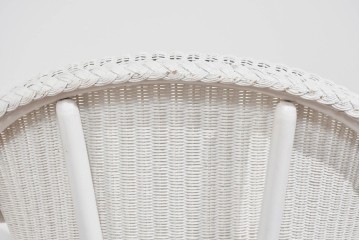 中古　美品　アンティーク家具ショップHandleオリジナル　Lusty's Japan LTD.　LLOYD LOOM(ロイドルーム)　Dinner(ディナー)　優しい白色の編み込みが魅力のアームチェア　定価約13万円相当　(R-085250)