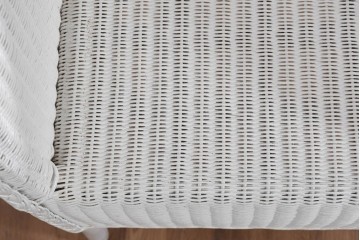 中古　美品　アンティーク家具ショップHandleオリジナル　Lusty's Japan LTD.　LLOYD LOOM(ロイドルーム)　Dinner(ディナー)　優しい白色の編み込みが魅力のアームチェア　定価約13万円相当　(R-085250)