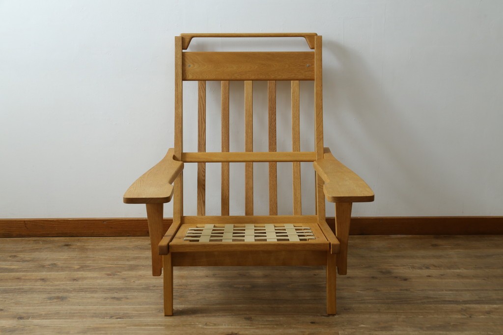 デンマーク家具　GETAMA(ゲタマ)　Hans J Wegner(ハンス・J・ウェグナー)　GE375　オーク材　美しい木肌と端正なフォルムのハイバックチェア　(R-085251)