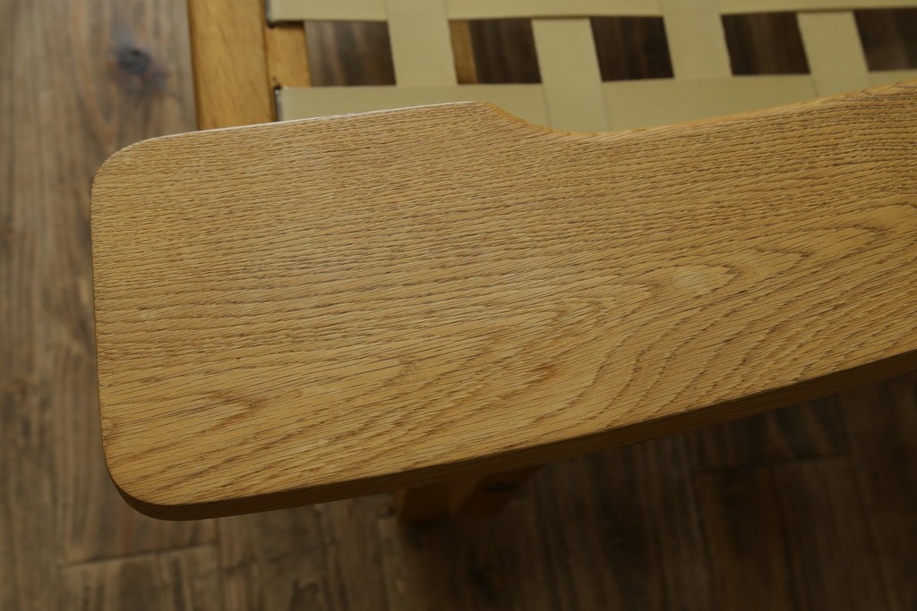 デンマーク家具　GETAMA(ゲタマ)　Hans J Wegner(ハンス・J・ウェグナー)　GE375　オーク材　美しい木肌と端正なフォルムのハイバックチェア　(R-085251)
