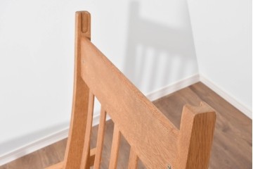 デンマーク家具　GETAMA(ゲタマ)　Hans J Wegner(ハンス・J・ウェグナー)　GE375　オーク材　美しい木肌と端正なフォルムのハイバックチェア　(R-085251)