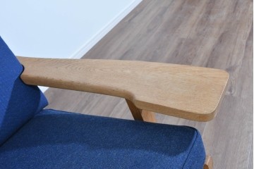 デンマーク家具　GETAMA(ゲタマ)　Hans J Wegner(ハンス・J・ウェグナー)　GE375　オーク材　美しい木肌と端正なフォルムのハイバックチェア　(R-085251)