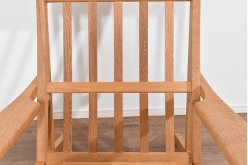 デンマーク家具　GETAMA(ゲタマ)　Hans J Wegner(ハンス・J・ウェグナー)　GE375　オーク材　美しい木肌と端正なフォルムのハイバックチェア　(R-085251)