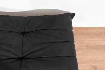 中古　2023年2月購入　Ligne roset(リーン・ロゼ)　ROSETTOGO(ロゼトーゴ)　ウルトラスエード(Lランク)パフ　洗練されたモダンデザインのオットマン　定価19万8千円　(R-085252)