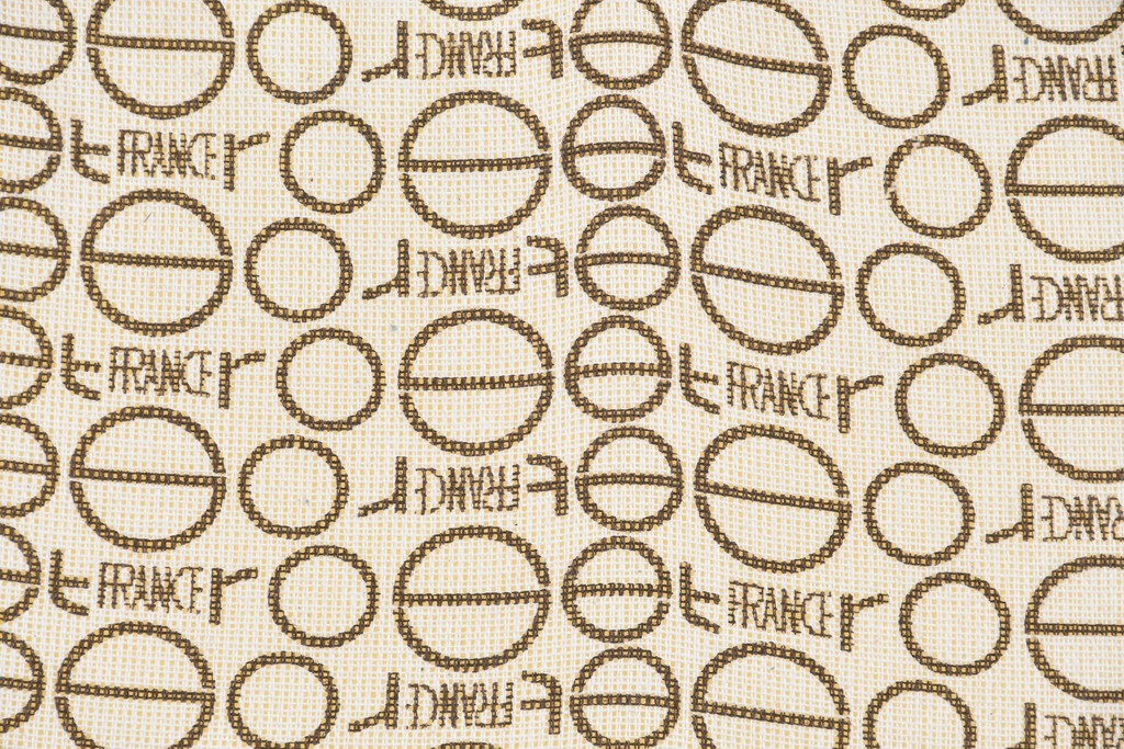 中古　2023年2月購入　Ligne roset(リーン・ロゼ)　ROSETTOGO(ロゼトーゴ)　ウルトラスエード(Lランク)パフ　洗練されたモダンデザインのオットマン　定価19万8千円　(R-085252)