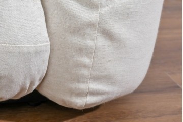 中古　arflex(アルフレックス)　MARENCO(マレンコ)　ふっくらとしたフォルムで座り心地も抜群な麻カバーの1人掛けソファ　(R-085253)