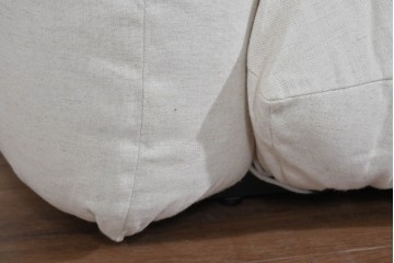 中古　arflex(アルフレックス)　MARENCO(マレンコ)　ふっくらとしたフォルムで座り心地も抜群な麻カバーの1人掛けソファ　(R-085253)