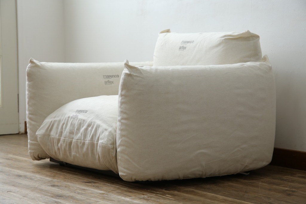 中古　arflex(アルフレックス)　MARENCO(マレンコ)　ふっくらとしたフォルムで座り心地も抜群な麻カバーの1人掛けソファ　(R-085253)