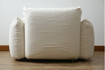 中古　arflex(アルフレックス)　MARENCO(マレンコ)　ふっくらとしたフォルムで座り心地も抜群な麻カバーの1人掛けソファ　(R-085253)