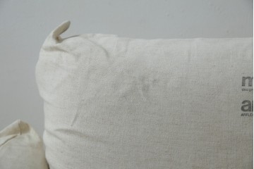 中古　arflex(アルフレックス)　MARENCO(マレンコ)　ふっくらとしたフォルムで座り心地も抜群な麻カバーの1人掛けソファ　(R-085253)