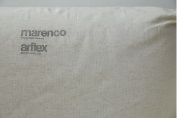 中古　arflex(アルフレックス)　MARENCO(マレンコ)　ふっくらとしたフォルムで座り心地も抜群な麻カバーの1人掛けソファ　(R-085253)