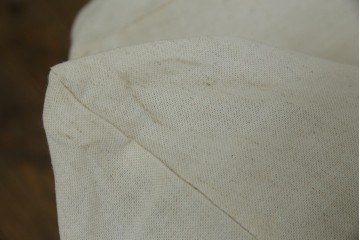 中古　arflex(アルフレックス)　MARENCO(マレンコ)　ふっくらとしたフォルムで座り心地も抜群な麻カバーの3人掛けソファ　定価約80万円　(R-085254)