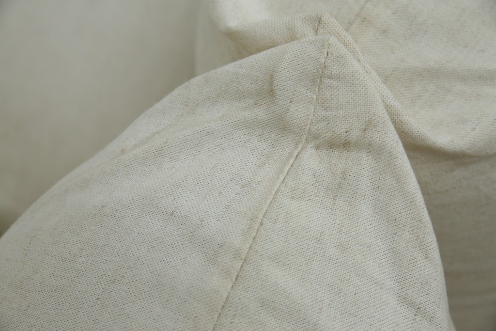 中古　arflex(アルフレックス)　MARENCO(マレンコ)　ふっくらとしたフォルムで座り心地も抜群な麻カバーの3人掛けソファ　定価約80万円　(R-085254)