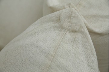 中古　arflex(アルフレックス)　MARENCO(マレンコ)　ふっくらとしたフォルムで座り心地も抜群な麻カバーの3人掛けソファ　定価約80万円　(R-085254)