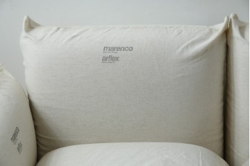 中古　arflex(アルフレックス)　MARENCO(マレンコ)　ふっくらとしたフォルムで座り心地も抜群な麻カバーの3人掛けソファ　定価約80万円　(R-085254)