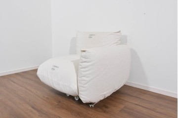 中古　arflex(アルフレックス)　MARENCO(マレンコ)　ふっくらとしたフォルムで座り心地も抜群な麻カバーの三人掛けソファ　定価約80万円相当　(R-085254)