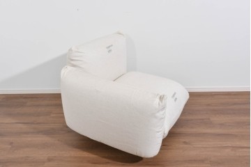 中古　arflex(アルフレックス)　MARENCO(マレンコ)　ふっくらとしたフォルムで座り心地も抜群な麻カバーの三人掛けソファ　定価約80万円相当　(R-085254)