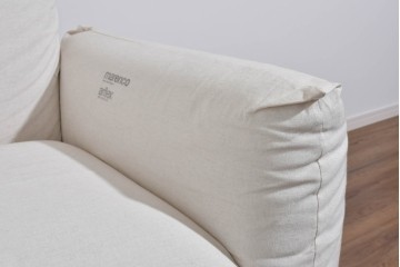 中古　arflex(アルフレックス)　MARENCO(マレンコ)　ふっくらとしたフォルムで座り心地も抜群な麻カバーの三人掛けソファ　定価約80万円相当　(R-085254)