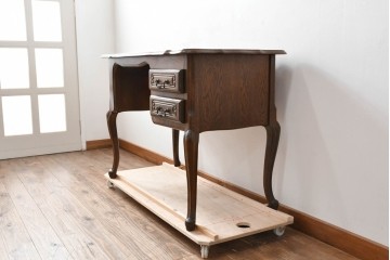 ベルギーヴィンテージ　オーク材　曲線的なフォルムがかわいらしい猫脚の片袖デスク　(R-085255)