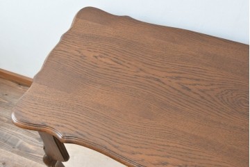 ベルギーヴィンテージ　オーク材　曲線的なフォルムがかわいらしい猫脚の片袖デスク　(R-085255)