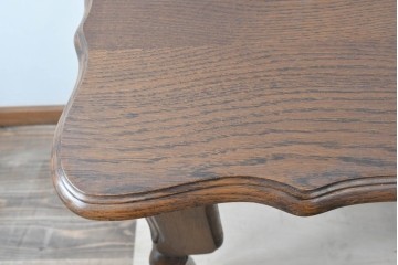 ベルギーヴィンテージ　オーク材　曲線的なフォルムがかわいらしい猫脚の片袖デスク　(R-085255)