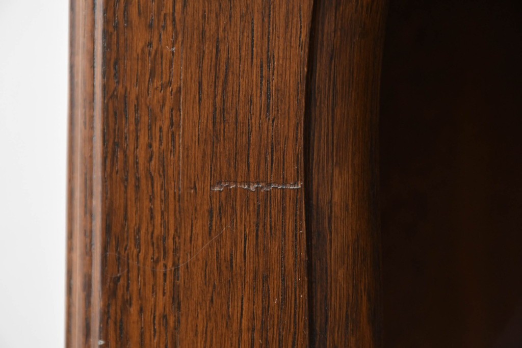 ベルギーヴィンテージ　オーク材　曲線的なフォルムがかわいらしい猫脚の片袖デスク　(R-085255)