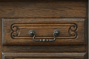 ベルギーヴィンテージ　オーク材　曲線的なフォルムがかわいらしい猫脚の片袖デスク　(R-085255)