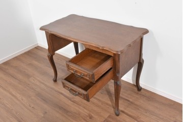 ベルギーヴィンテージ　オーク材　曲線デザインが優雅な猫脚デスク　(R-085255)