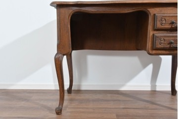 ベルギーヴィンテージ　オーク材　曲線デザインが優雅な猫脚デスク　(R-085255)