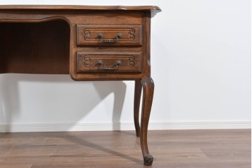 ベルギーヴィンテージ　オーク材　曲線デザインが優雅な猫脚デスク　(R-085255)