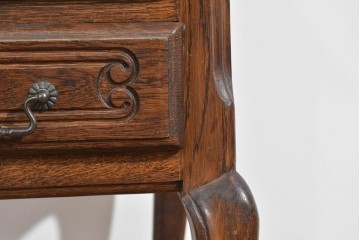 ベルギーヴィンテージ　オーク材　曲線デザインが優雅な猫脚デスク　(R-085255)