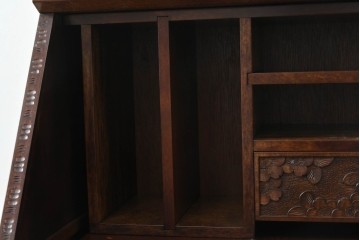 中古　軽井沢彫り　人気の桜柄　立体的に浮き出るような彫刻が見事なライティングビューロー　(R-085256)